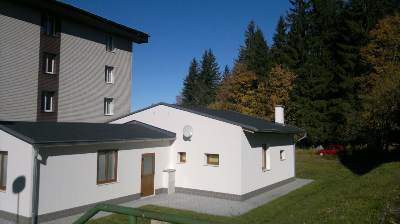 Apartman Srní Exterior foto